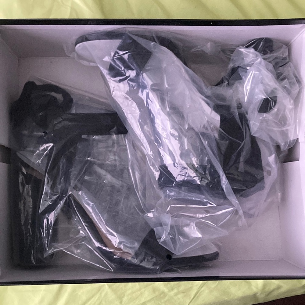 Black Nine West Block Heel. Size 6